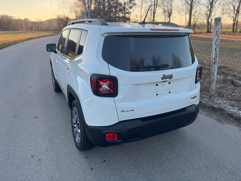 Jeep Renegade (2015) 2.4 AUTOMAT 4x4,SERVISNÍ KNIHA - fotka 7 z 30