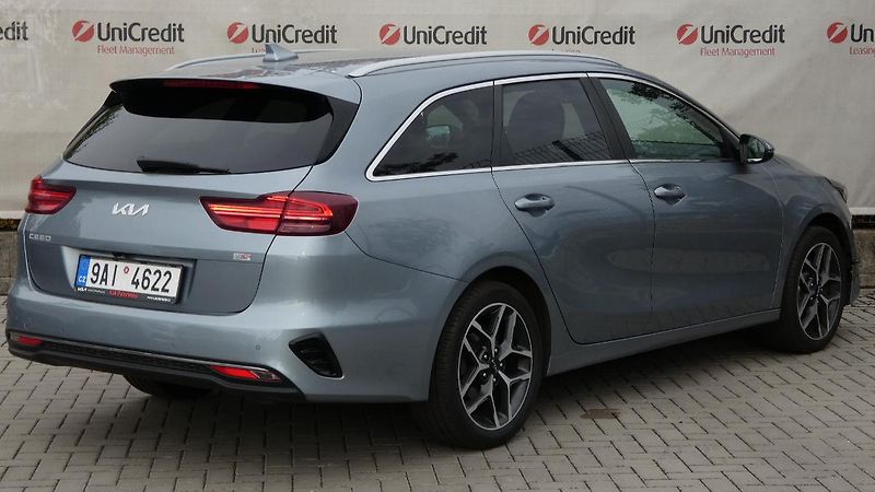 Kia Ceed 1.5 T-GDI 118kW SPIN - fotka 3 z 21