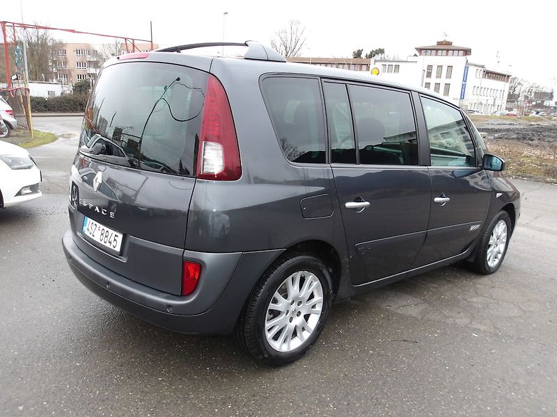 Renault Espace 2,0DCi 110kW 2 x ALU KOLA - fotka 9 z 36