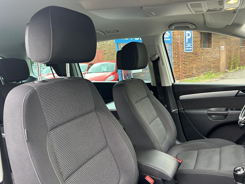 Volkswagen Sharan (2016) 1,4TSi 110 Comfortline 7 míst  - fotka 39 z 58