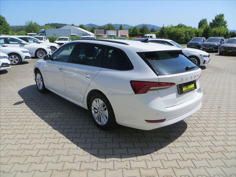 Škoda Octavia 2,0 TDI 85kW Ambition ČR - fotka 5 z 24