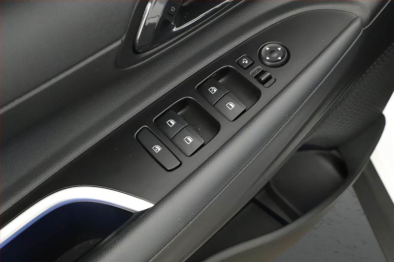 Hyundai Bayon (2021) 1.0 T-GDI, Serv.kniha, Navi - fotka 18 z 18