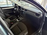 Škoda Octavia 1,6   1.MAJ,SERVISKA,DPH,ČR - náhled 8