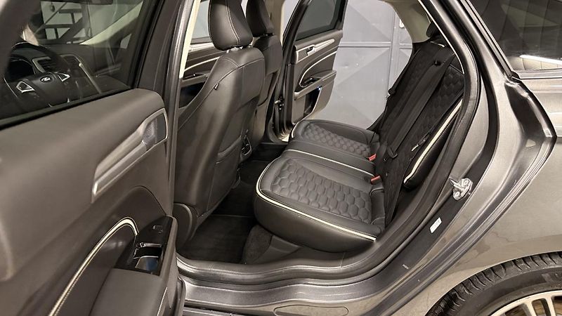 Ford Mondeo (2018) 2.0 hybrid,VIGNALE,MASÁŽ - fotka 12 z 34