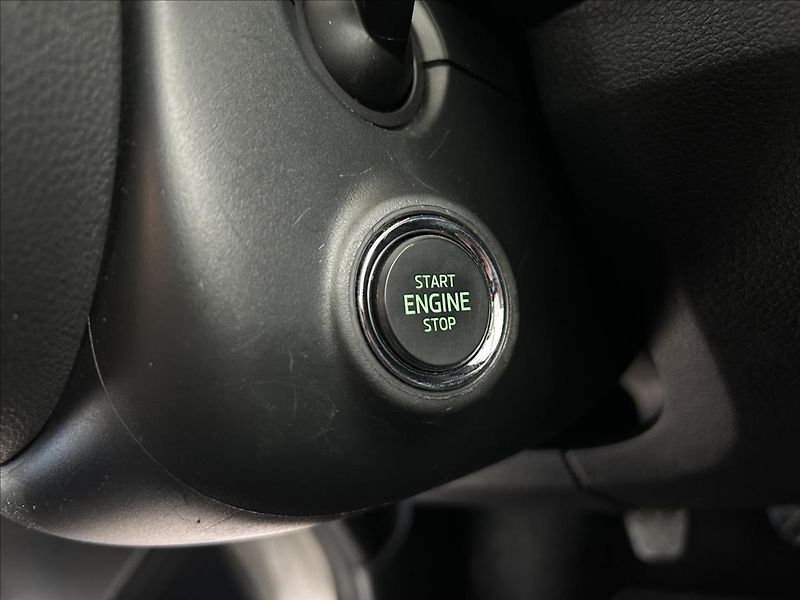 Škoda Fabia 1,2   TSI 81kW,SERVISKA,STYLE - fotka 15 z 28