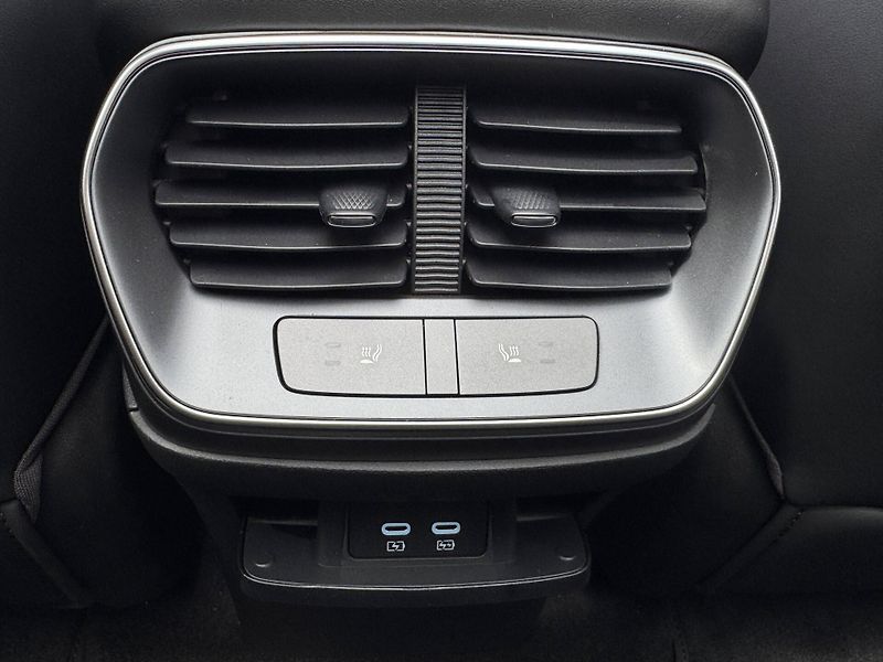 BYD Sealion 7 (2026) Excellence AWD 91 kWh - fotka 26 z 26
