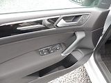 Volkswagen Touran (2018) 1.4TSi,110kw,7míst,Top výbava, - náhled 27