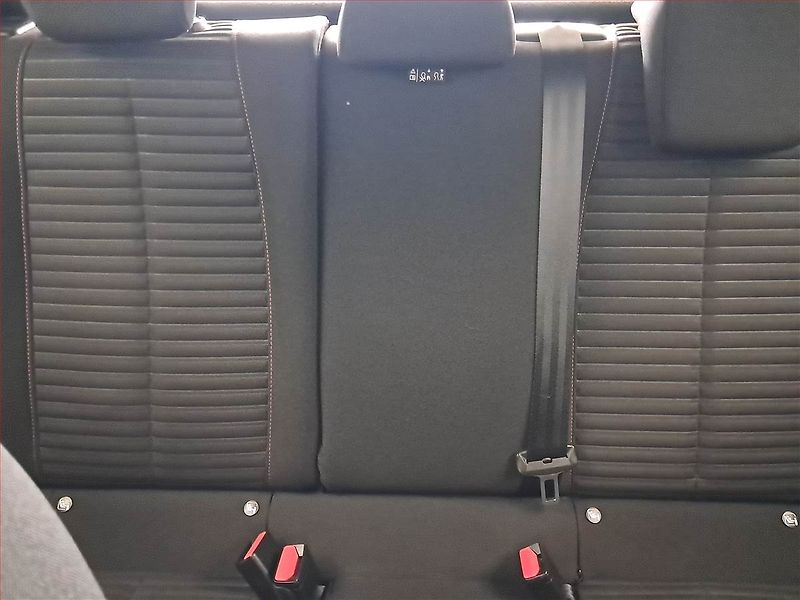 Peugeot 208 (2021) 1.2 PureTech, Serv.kniha - fotka 10 z 16