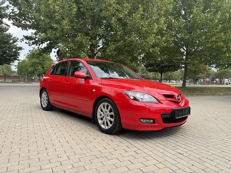 Mazda 3 1.6 Sport - fotka 15 z 27