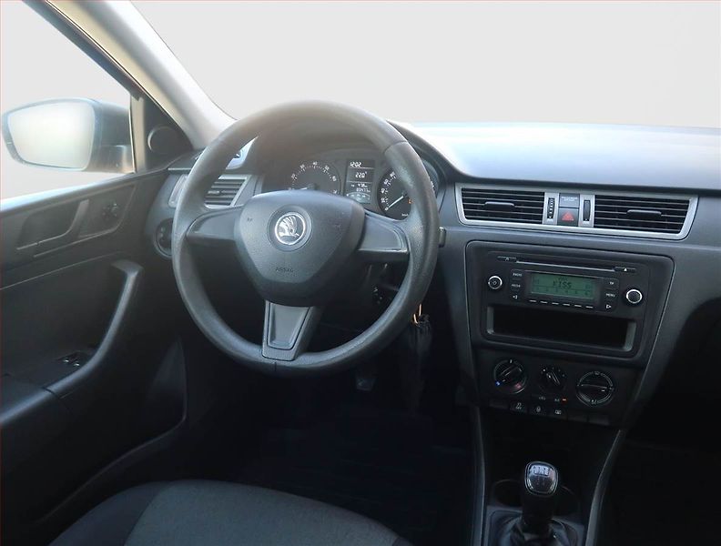 Škoda Rapid (2014) Spaceback 1.2 TSI - fotka 7 z 14