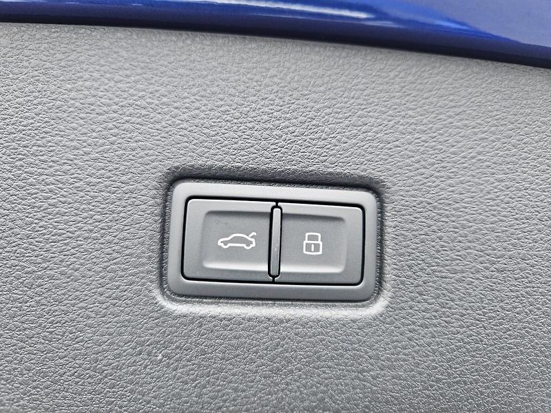 Audi Q5 2.0TDi Sportback S-Line 150kW - fotka 8 z 23