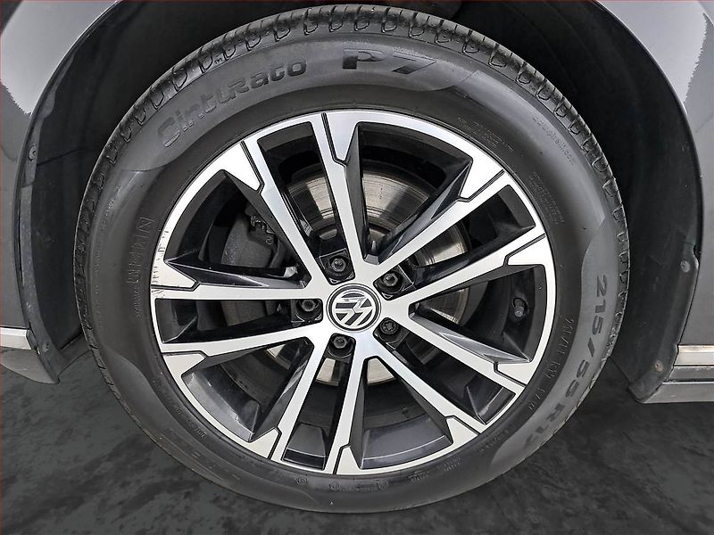 Volkswagen Passat (2018) 2.0 TDI, 4X4, Automat, Kůže - fotka 15 z 25