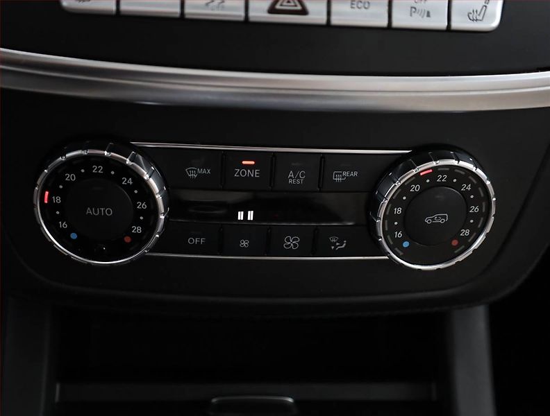 Mercedes-Benz Třídy M (2013) ML 350 BlueTEC, 4X4, Automat - fotka 12 z 20