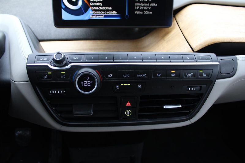 BMW i3 60aH 125kW NAVI LED ČR - fotka 21 z 25