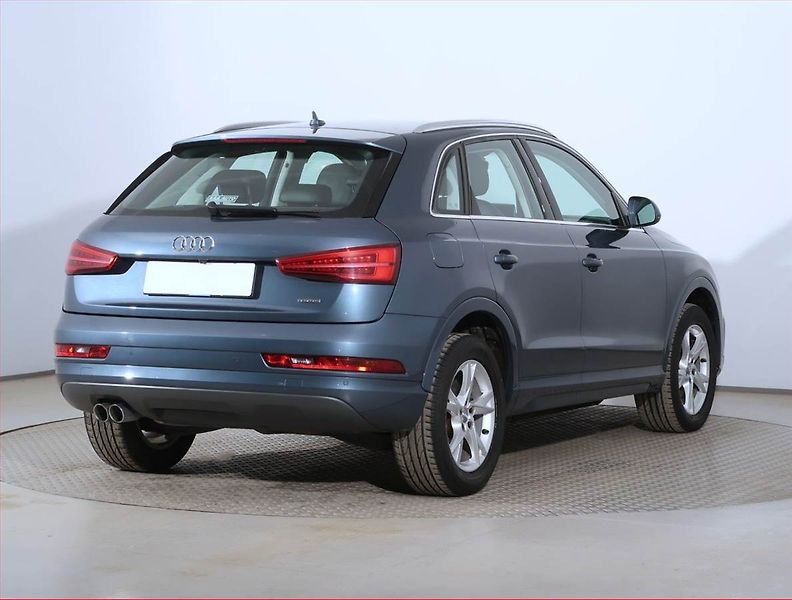 Audi Q3 (2016) 2.0 TDI, 4X4, Automat, Kůže - fotka 5 z 16
