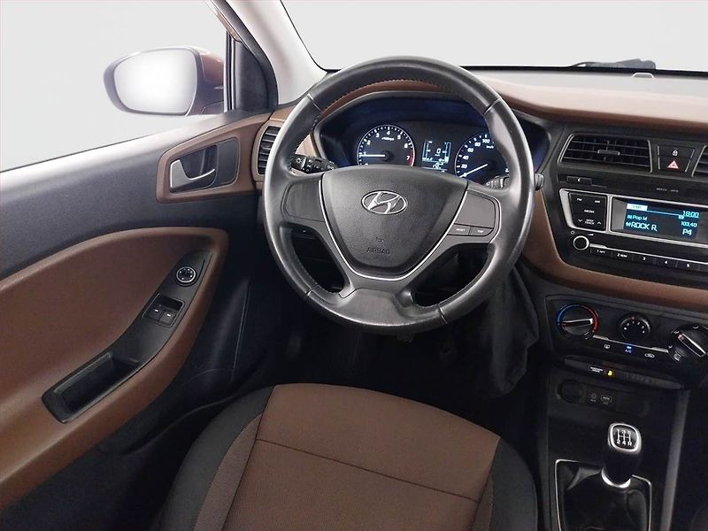 Hyundai i20 (2017) 1.2, ČR,1.maj, Serv.kniha - fotka 7 z 15