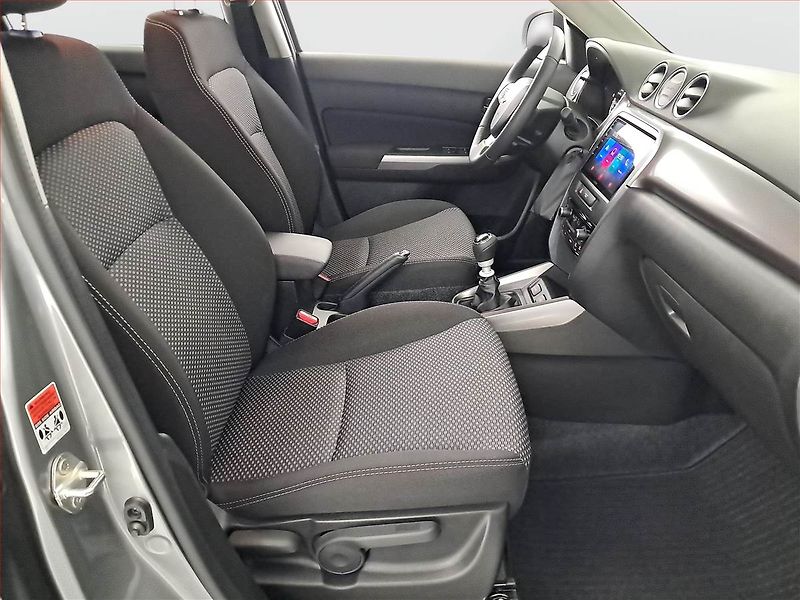 Suzuki Vitara (2022) Premium 1.4 BoosterJet - fotka 9 z 16