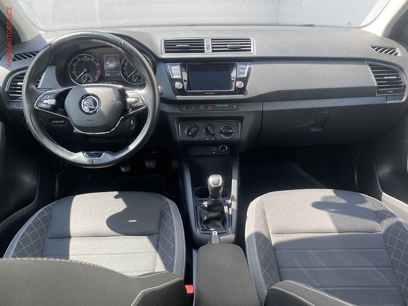 Škoda Fabia (2022) 1.0 TSi, 1.maj,ČR, Ambition - fotka 8 z 17