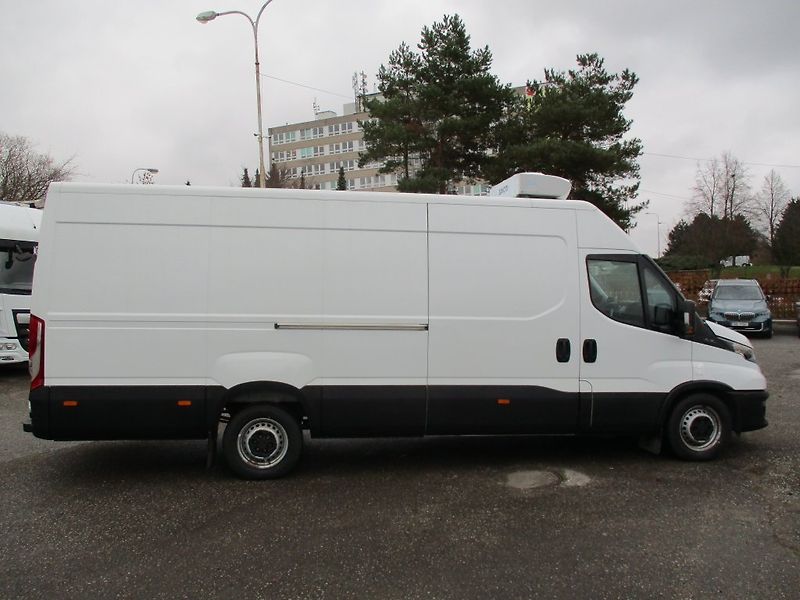 Iveco Daily 35S16, chladící Zanotti Z380 + - fotka 6 z 21