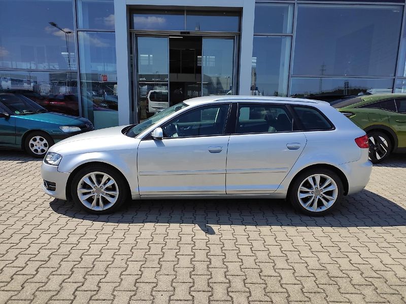 Audi A3 (2012) COMBI 2.0 TDI 140k DPH - fotka 11 z 29