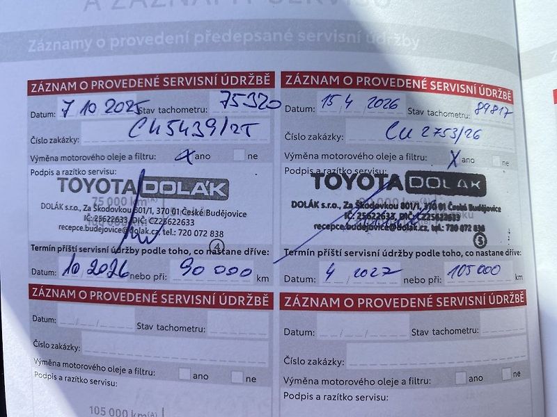 Toyota Yaris Cross 1.5i, ČR, ComTech, záruka - fotka 17 z 17