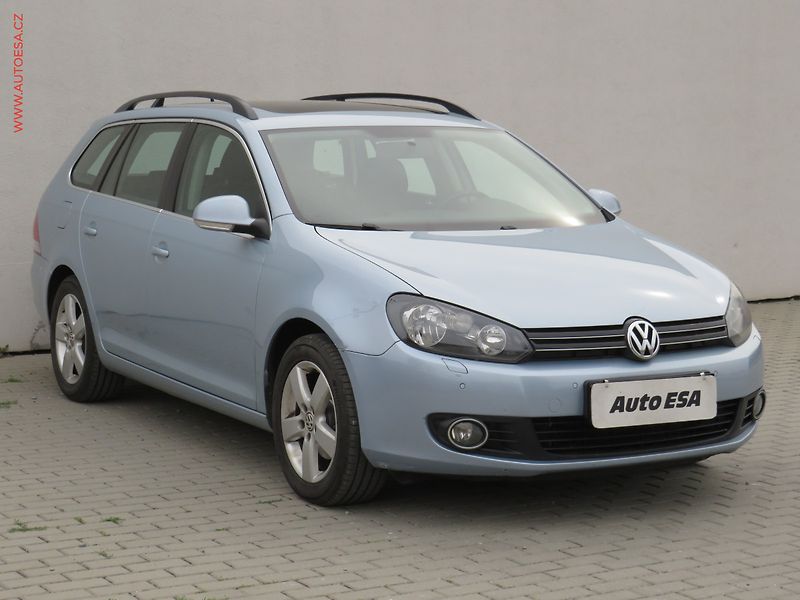 Volkswagen Golf (2011) 1.6 TDi, Panor, výhřev sed - fotografie inzerátu