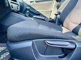 Volkswagen Jetta (2011) 1.2TSi 77kW *ALU*PDC*Klima* - náhled 17