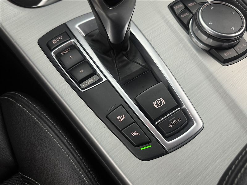 BMW X3 3,0 4X4 M NAVI ROZVODY KAMERA - fotka 26 z 43