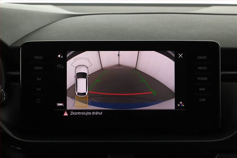 Škoda Scala (2019) 1.5 TSI - fotka 13 z 20