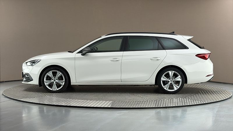 Seat Leon 2.0 TDI DSG FR Sportstourer - fotka 4 z 26