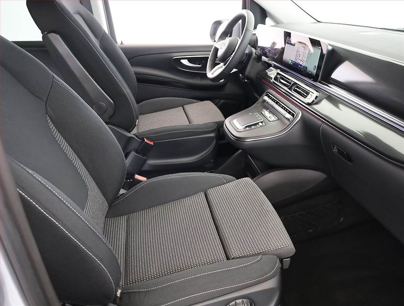 Mercedes-Benz Třídy V (2025) 220 d 4MATIC, ČR, 1Maj - fotka 7 z 20