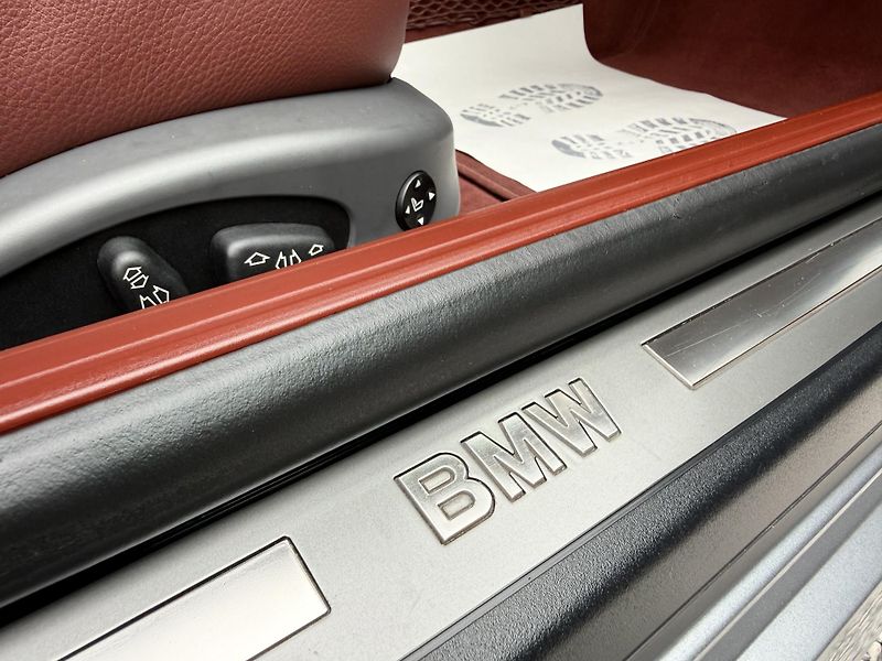 BMW Řada 6 645 Ci Cabrio REZERVACE - fotka 25 z 41