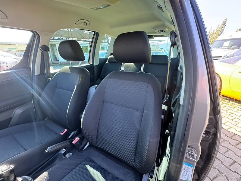 Škoda Roomster (2011) 1,2 TSI 77 KW KILOMETRY TAŽNÉ - fotka 23 z 50