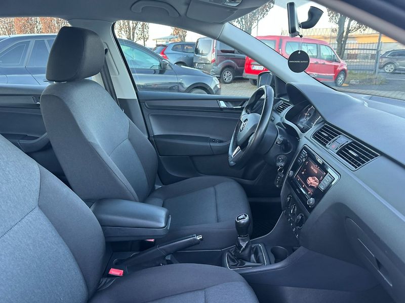 Škoda Rapid (2018) 1,0 TSI 70 KW NOVÉ BRZDY STK - fotka 33 z 42