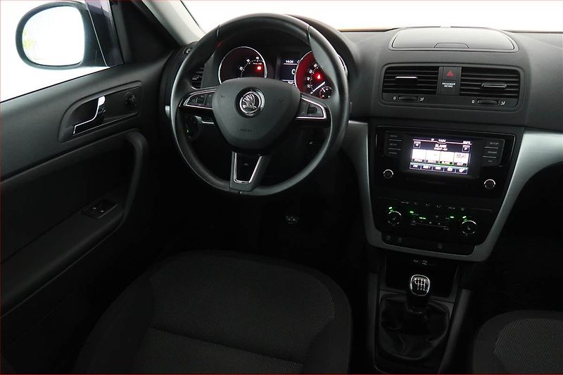 Škoda Yeti (2017) Ambition 1.4 TSI, Tempomat - fotka 7 z 17