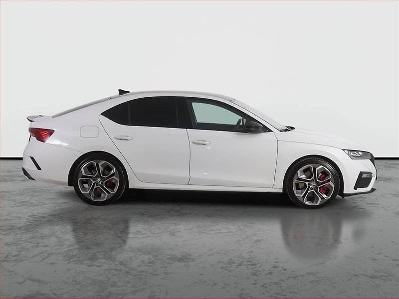 Škoda Octavia (2021) RS 2.0 TSI - fotka 6 z 21
