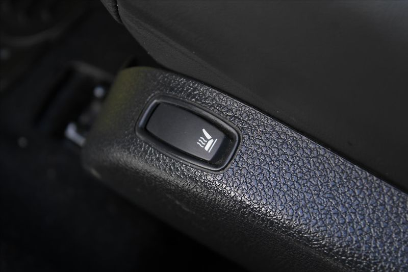 Dacia Duster 1.2 TCe 92kW KLIMA NAVIGACE - fotka 23 z 23