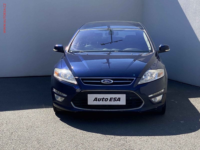 Ford Mondeo (2011) 2.0 TDCI, AC, temp - fotka 2 z 15