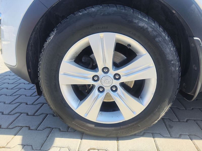 Kia Sportage 2.0 CRDi/100kW 4x4 ČR - fotka 28 z 28