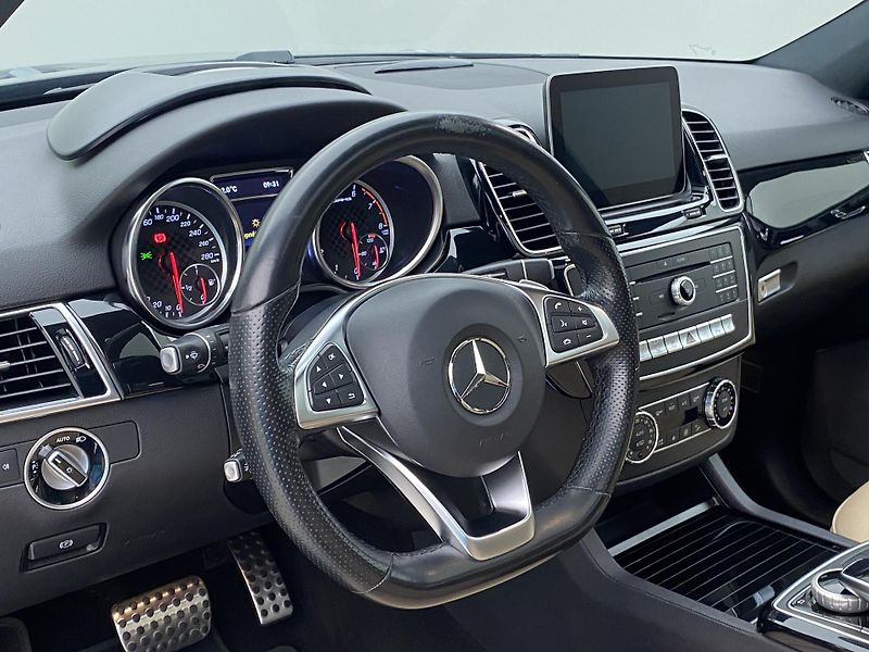 Mercedes-Benz GLE 43 AMG 4MATIC AUT  - fotka 18 z 67