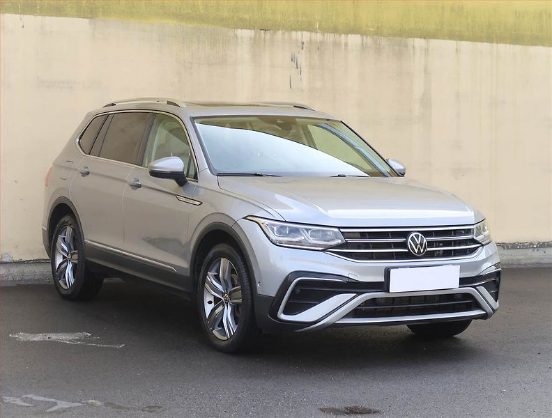 Volkswagen Tiguan (2023) Elegance 2.0 TDI, digi klima - fotografie inzerátu