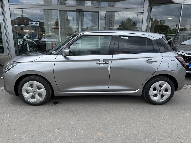 Suzuki Swift (2026) 1,2 Premium AllGrip Hybrid - fotka 2 z 5