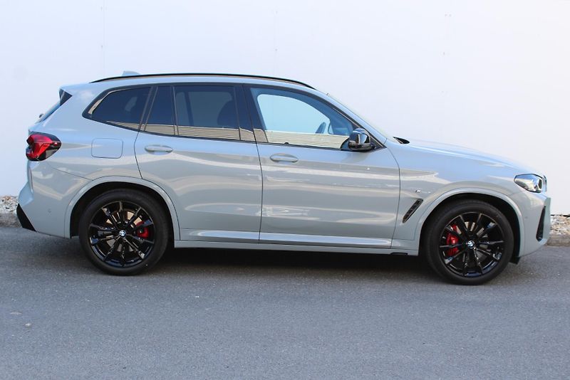 BMW X3 M40i - fotka 3 z 27