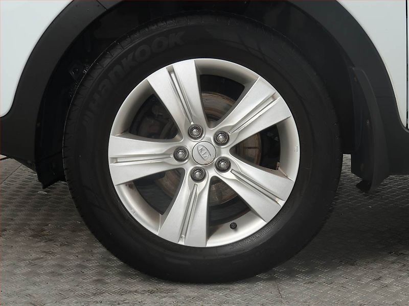 Kia Sportage (2011) 1.6 GDI - fotka 14 z 15