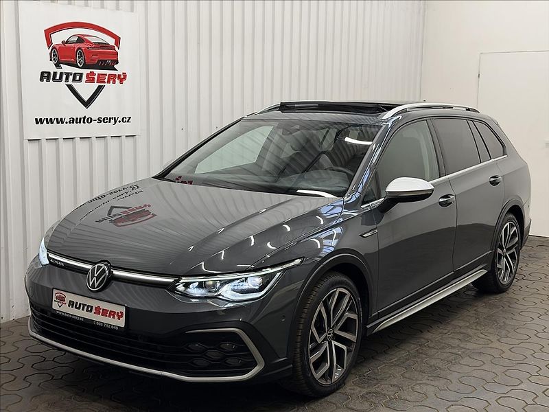 Volkswagen Golf ALLTRACK 147KW 4M PANO IQ.LED - fotka 1 z 47