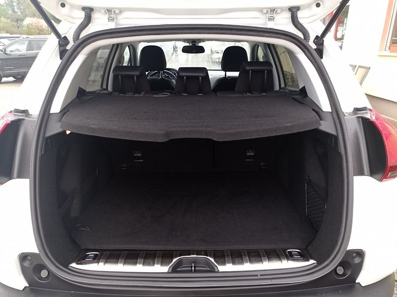 Peugeot 2008 1.5 75kW/Navi/1Maj/TOP - fotka 15 z 40