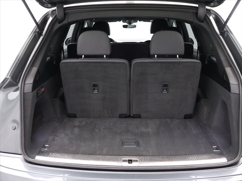 Audi Q7 3,0 TDI 200kW Quattro S-LINE - fotka 10 z 43