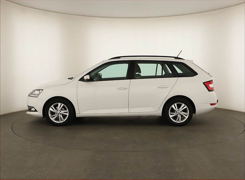 Škoda Fabia (2022) Ambition 1.0 TSI, ČR,1.maj - fotka 3 z 14