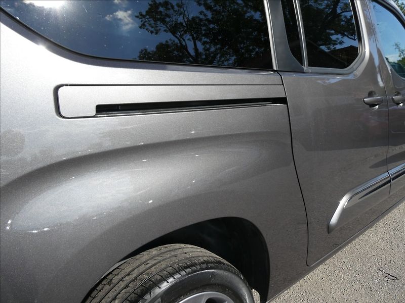 Toyota ProAce City Verso 1,2 T 96kW Long 7.míst,AT8,ČR - fotka 13 z 44
