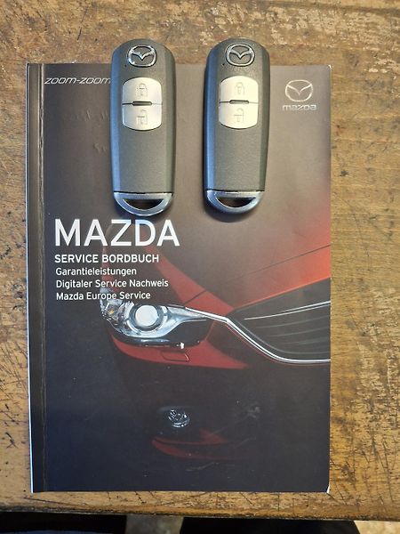 Mazda 2 1.5 benzin Rezervace - fotka 31 z 31